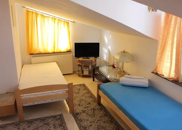 דירה Leon זאדאר